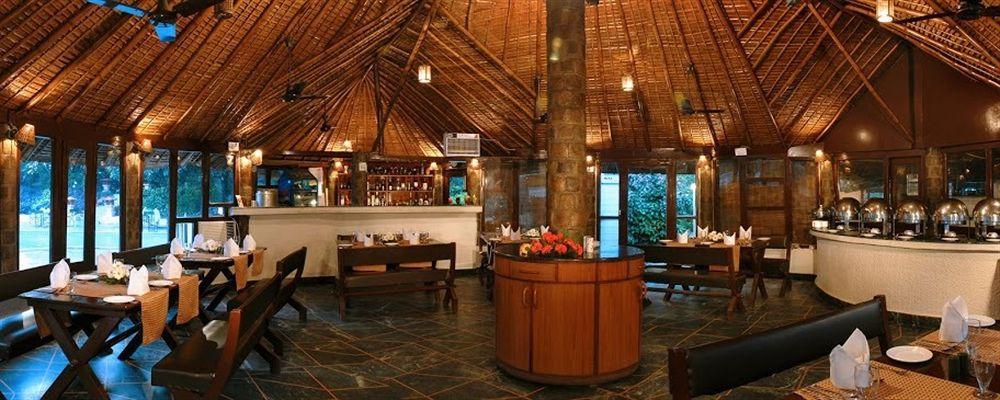 The Riverview Retreat Corbett By Leisure Hotels Garjia Nhà hàng bức ảnh
