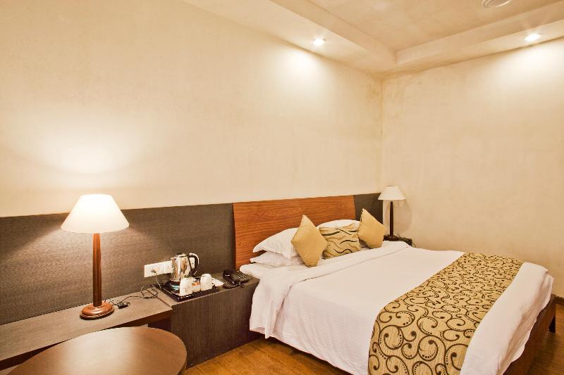 The Riverview Retreat Corbett By Leisure Hotels Garjia Ngoại thất bức ảnh